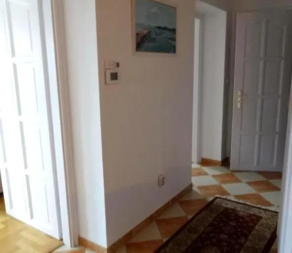 Apartament Etele